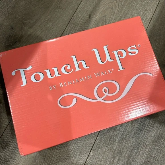 ⬇️ PRICE ⬇️ Touch ups • Silver Wedge High Heel Sandals • 7.5 - Picture 8 of 9